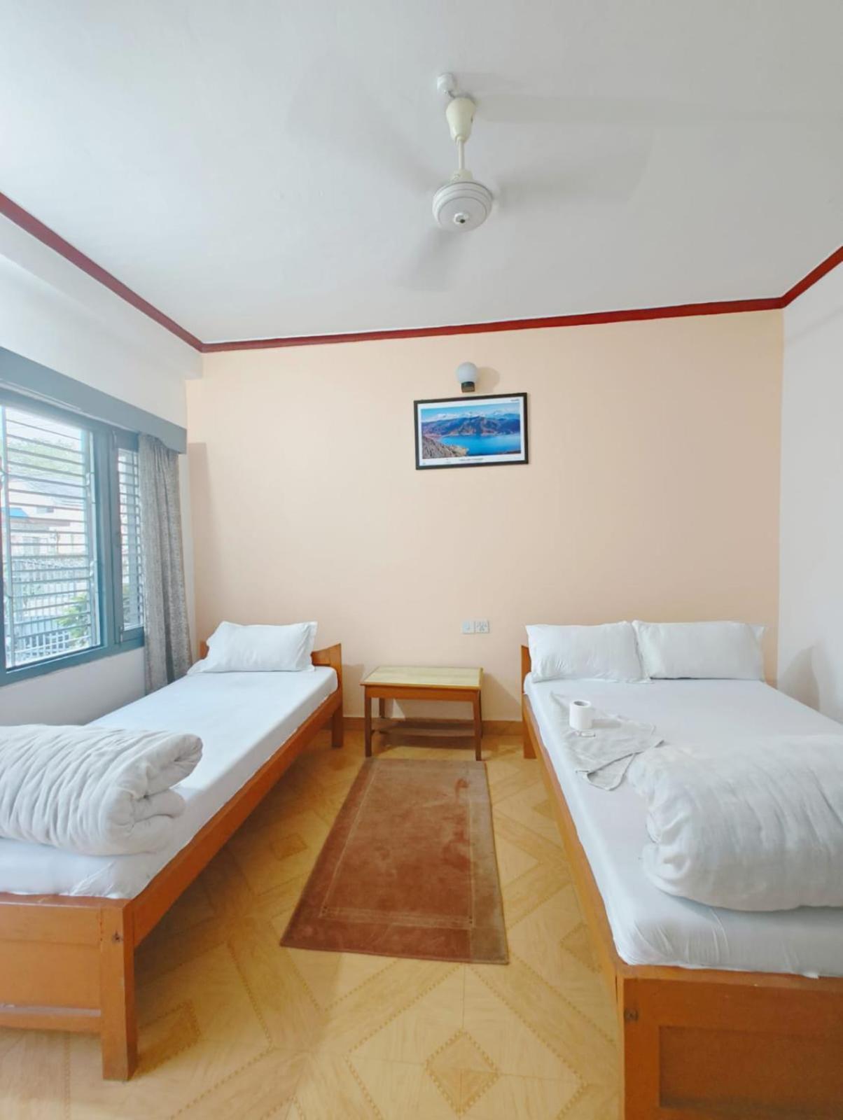 Hotel Mountain View - Lakeside Pokhara Ngoại thất bức ảnh
