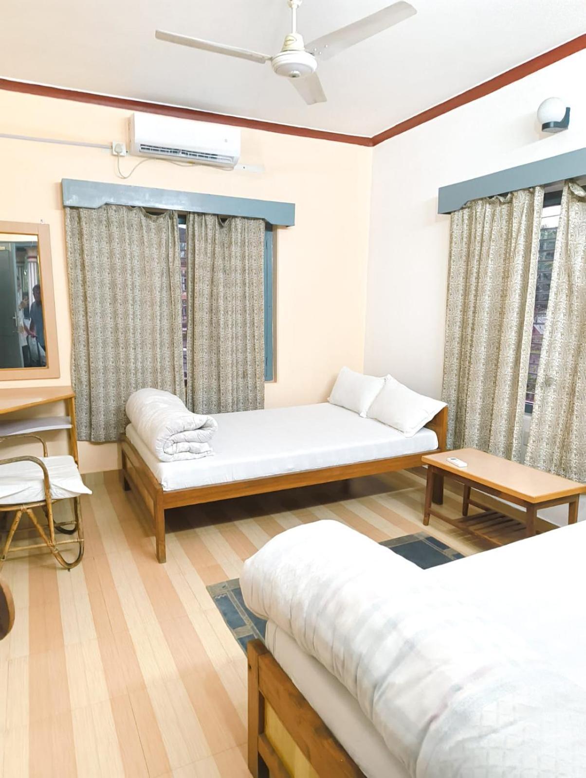 Hotel Mountain View - Lakeside Pokhara Ngoại thất bức ảnh