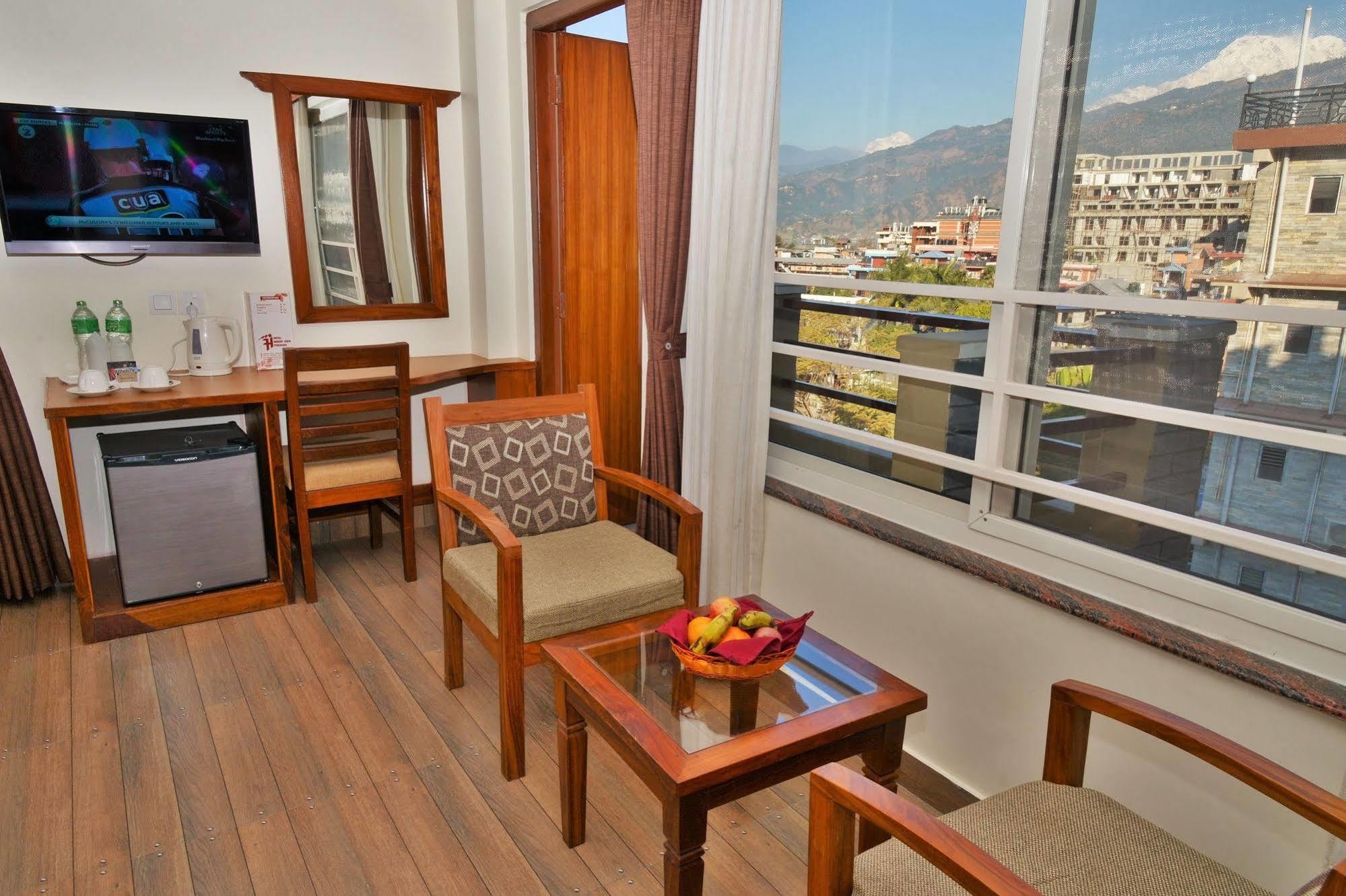 Hotel Mountain View - Lakeside Pokhara Ngoại thất bức ảnh
